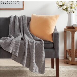 Cozy Gray Knit Throw Blanket